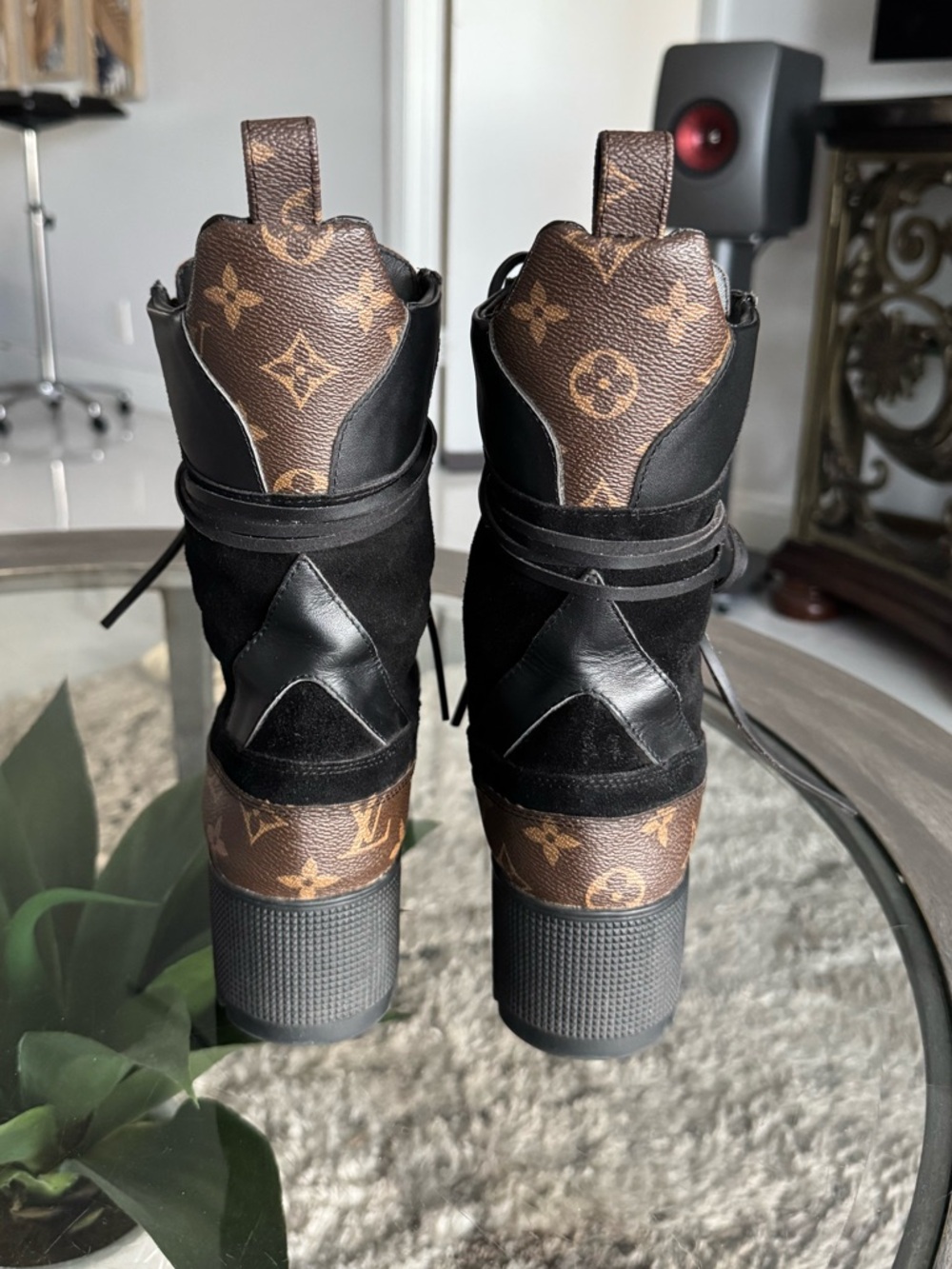 Louis Vuitton combat calfskin and suede boots, black with brown size EU 40 - Picture 6 of 11
